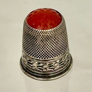 Vintage Hammered Silver Thimble Bright Red Glass Carnelian Stone Top/Crown